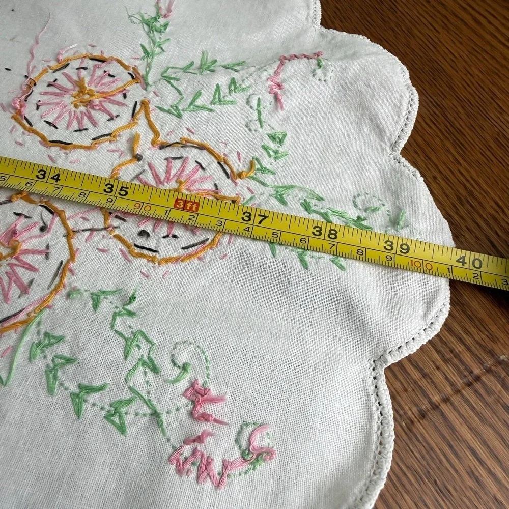 Vtg Embroidered Crochet Dresser Scarf Table Runner Flower Floral 40
